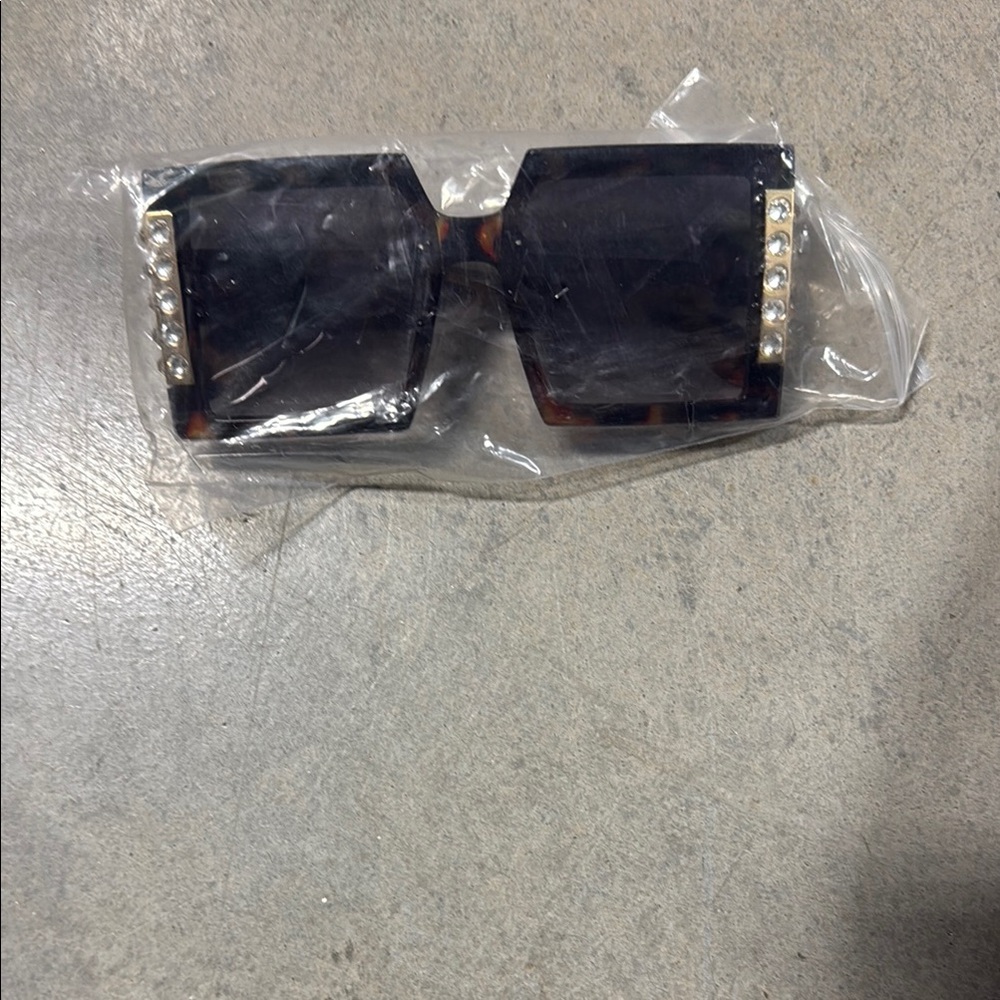 Square Tortoise Sunglasses with Rhinestone Accents